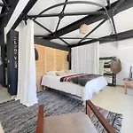 Tourmagne Piscine Villa *