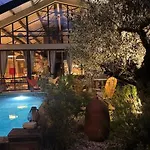 Tourmagne Piscine Villa *