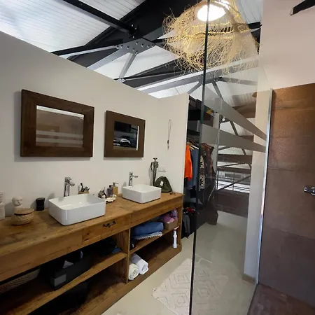 Tourmagne Piscine * Νιμ