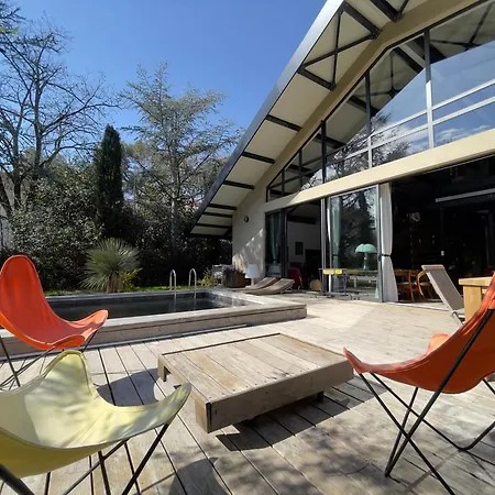 Tourmagne Piscine *
