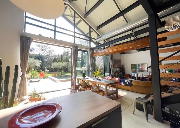 Tourmagne Piscine Villa *