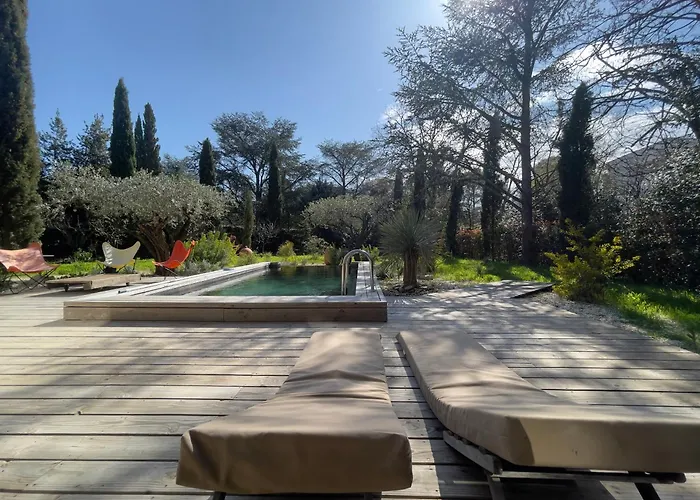 Tourmagne Piscine * نيم