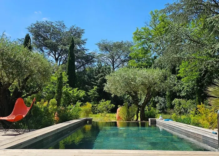 Tourmagne Piscine فيلة *