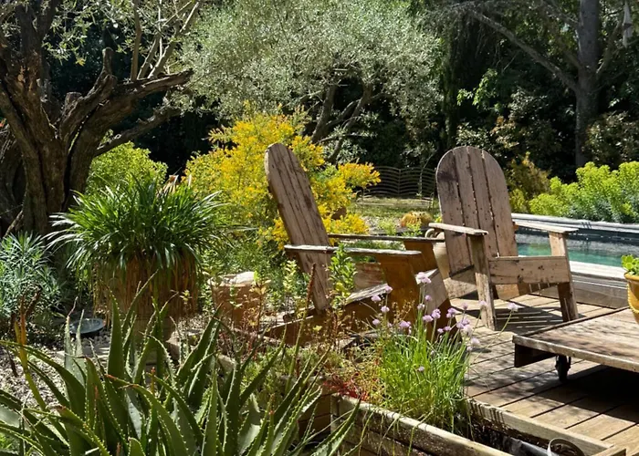 Tourmagne Piscine فيلة *